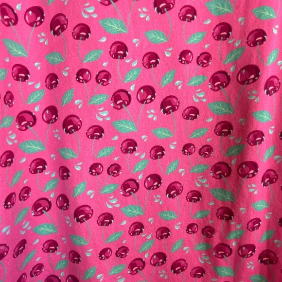 Little Victory X Hayley Elsaesser Dark Cherry Print Pink T-shirt Unisex Size M - Picture 8 of 9